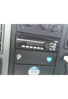 INTERNATIONAL 4300 RADIO AM/FM/BLUETOOTH