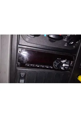 INTERNATIONAL 4300 RADIO AM/FM/BLUETOOTH