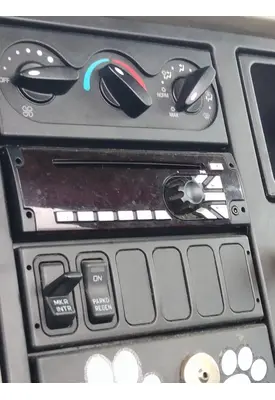 INTERNATIONAL 4300 RADIO AM/FM/BLUETOOTH