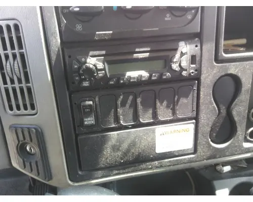 INTERNATIONAL 4300 RADIO AMFMBLUETOOTH