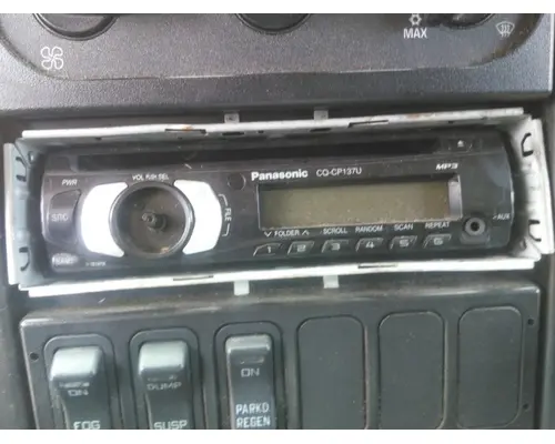 INTERNATIONAL 4300 RADIO AMFMBLUETOOTH