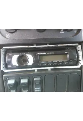 INTERNATIONAL 4300 RADIO AM/FM/BLUETOOTH