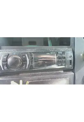INTERNATIONAL 4300 RADIO AM/FM/BLUETOOTH
