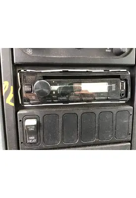 INTERNATIONAL 4300 RADIO AM/FM/BLUETOOTH