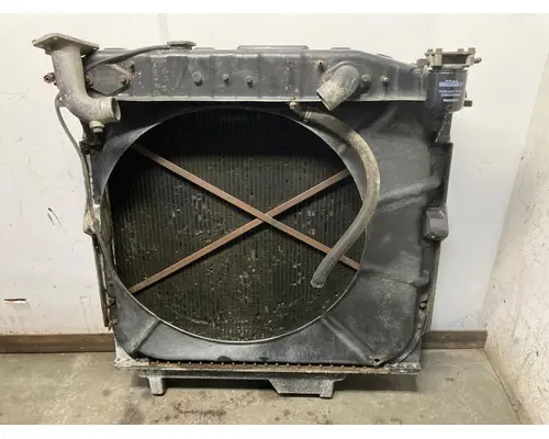 INTERNATIONAL 4300 Radiator