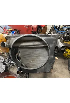 INTERNATIONAL 4300 Radiator