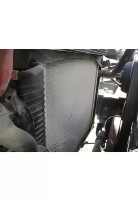 INTERNATIONAL 4300 Radiator