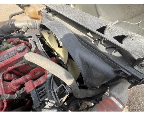 INTERNATIONAL 4300 Radiator