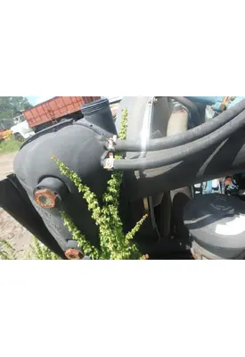 INTERNATIONAL 4300 Radiator