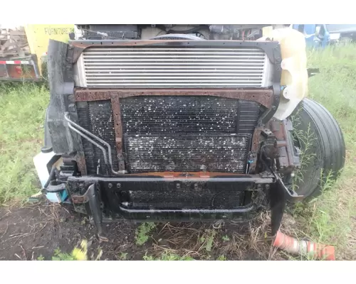 INTERNATIONAL 4300 Radiator