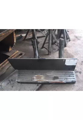 INTERNATIONAL 4300 Running Board