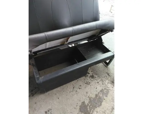 INTERNATIONAL 4300 SEAT, FRONT