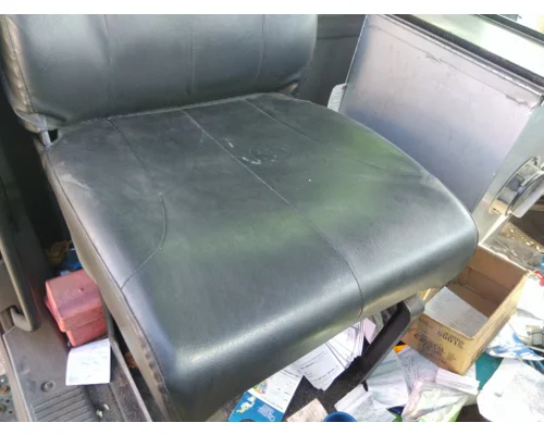 INTERNATIONAL 4300 SEAT, FRONT
