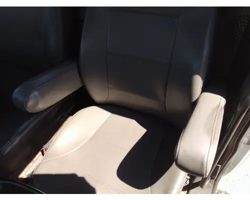 INTERNATIONAL 4300 SEAT, FRONT