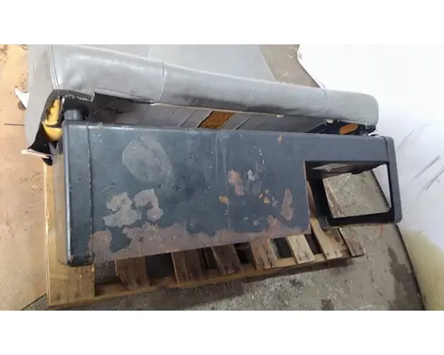 INTERNATIONAL 4300 SEAT, FRONT