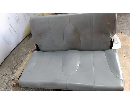 INTERNATIONAL 4300 SEAT, FRONT