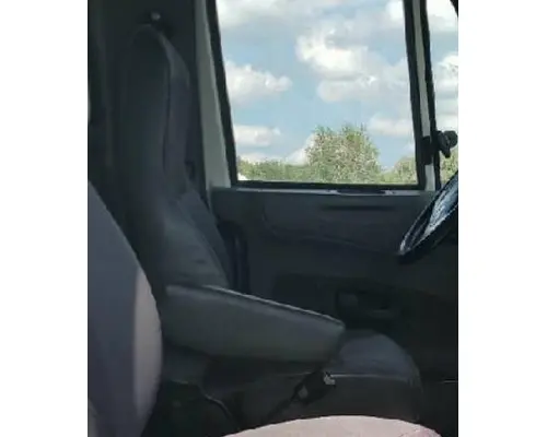 INTERNATIONAL 4300 SEAT, FRONT