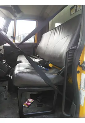 INTERNATIONAL 4300 SEAT, FRONT