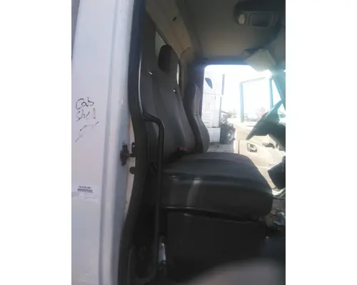 INTERNATIONAL 4300 SEAT, FRONT