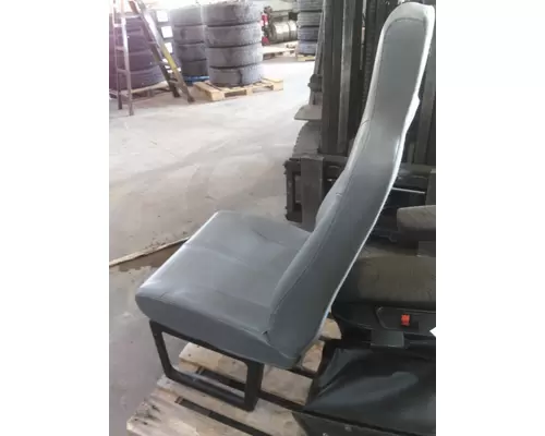 INTERNATIONAL 4300 SEAT, FRONT