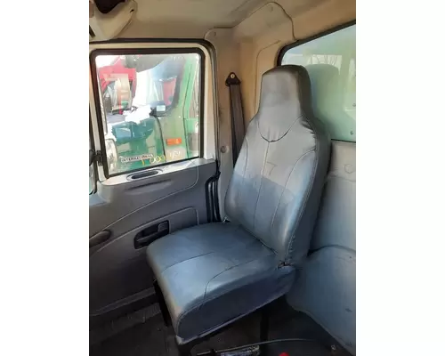 INTERNATIONAL 4300 SEAT, FRONT