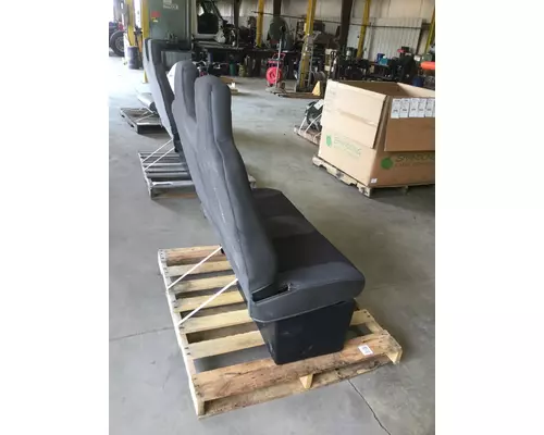 INTERNATIONAL 4300 SEAT, FRONT