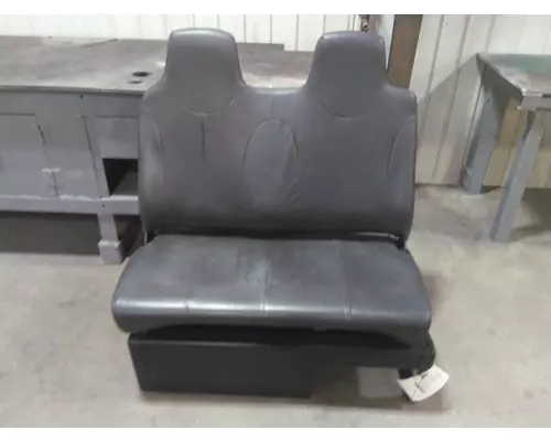 INTERNATIONAL 4300 SEAT, FRONT