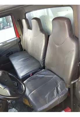 INTERNATIONAL 4300 SEAT, FRONT
