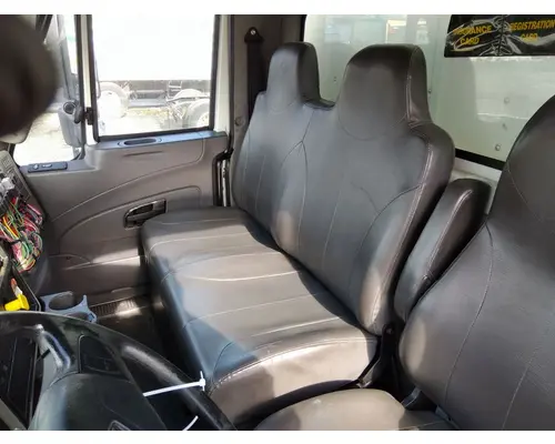 INTERNATIONAL 4300 SEAT, FRONT
