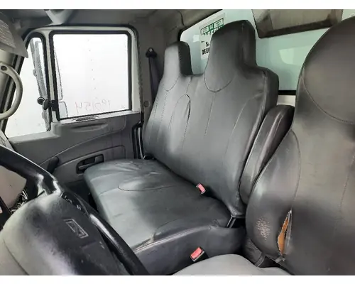 INTERNATIONAL 4300 SEAT, FRONT