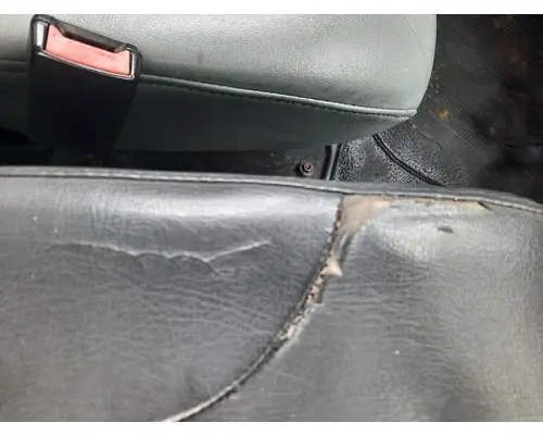 INTERNATIONAL 4300 SEAT, FRONT