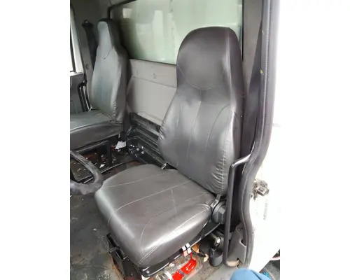 INTERNATIONAL 4300 SEAT, FRONT