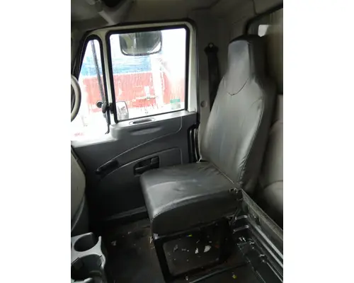 INTERNATIONAL 4300 SEAT, FRONT