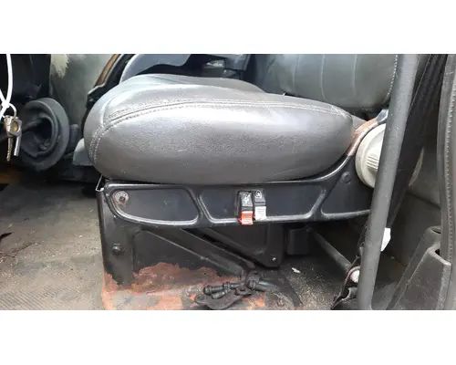 INTERNATIONAL 4300 SEAT, FRONT