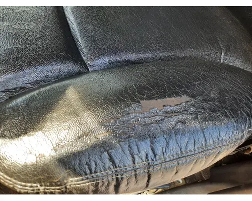 INTERNATIONAL 4300 SEAT, FRONT