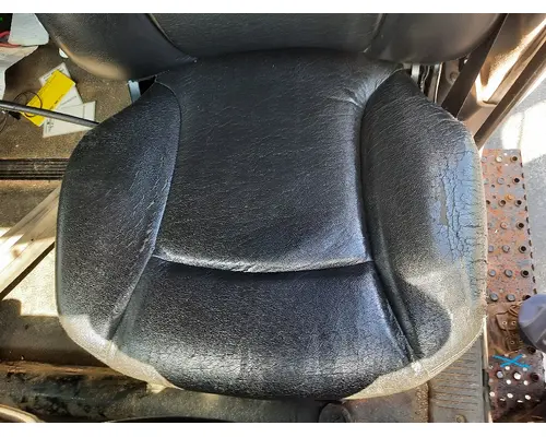 INTERNATIONAL 4300 SEAT, FRONT