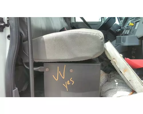 INTERNATIONAL 4300 SEAT, FRONT