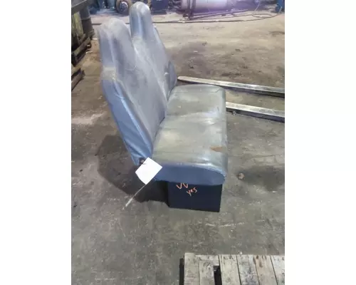 INTERNATIONAL 4300 SEAT, FRONT