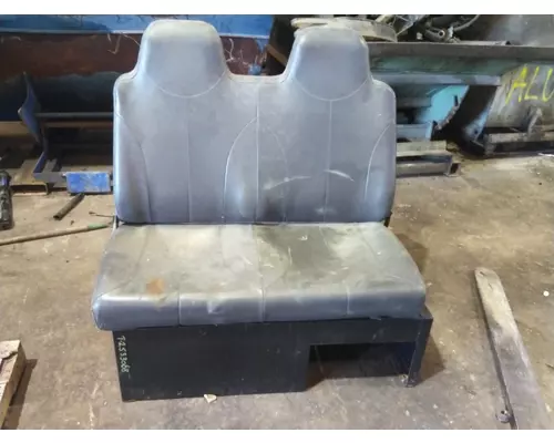 INTERNATIONAL 4300 SEAT, FRONT