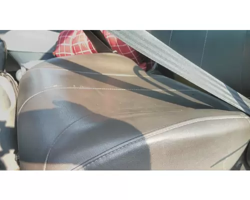INTERNATIONAL 4300 SEAT, FRONT
