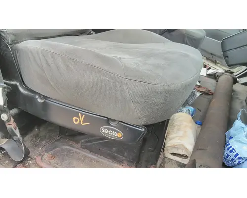 INTERNATIONAL 4300 SEAT, FRONT