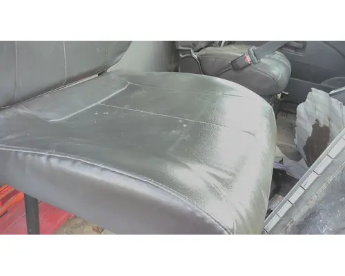 INTERNATIONAL 4300 SEAT, FRONT