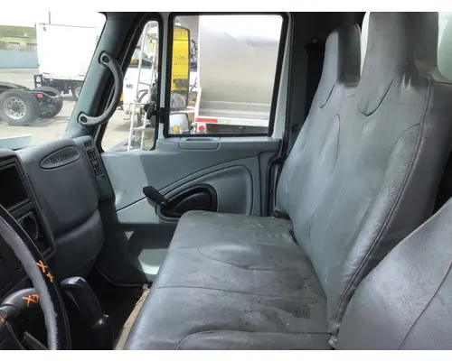 INTERNATIONAL 4300 SEAT, FRONT