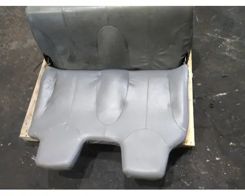 INTERNATIONAL 4300 SEAT, FRONT