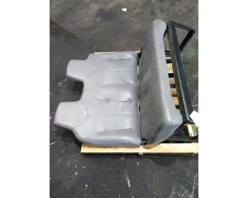 INTERNATIONAL 4300 SEAT, FRONT