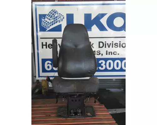 INTERNATIONAL 4300 SEAT, FRONT