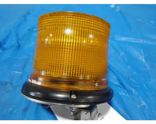 INTERNATIONAL 4300 STROBE LIGHT