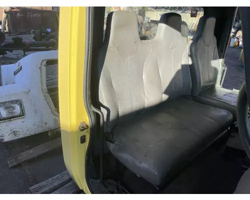 INTERNATIONAL 4300 Seat, Front