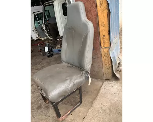 INTERNATIONAL 4300 Seat, Front