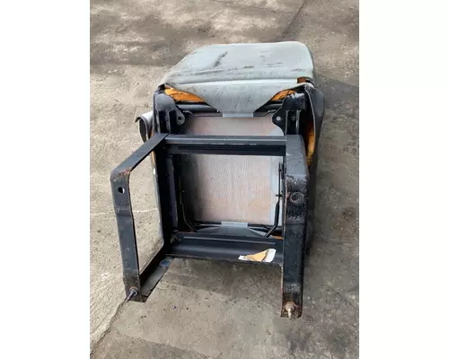 INTERNATIONAL 4300 Seat, Front